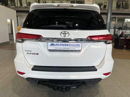2018-Toyota-Fortuner-24-GD-6-Raised-Body-Auto_7