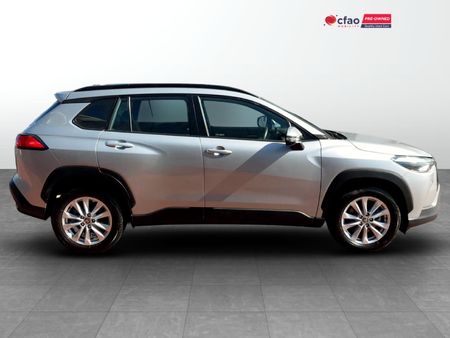 2023-Toyota-Corolla-Cross-18-XS_2