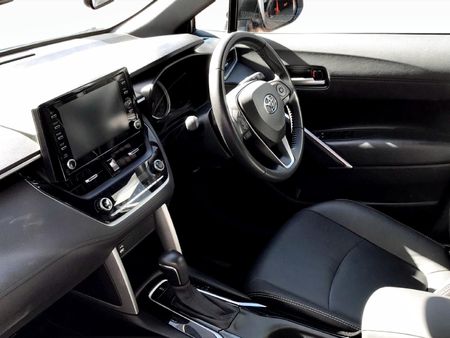 2023-Toyota-Corolla-Cross-18-XS_6