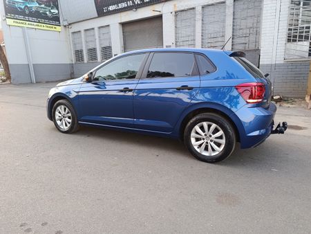 2020-Volkswagen-Polo-10-TSI-Trendline_17