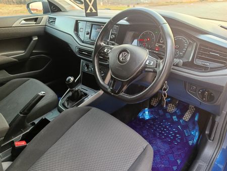 2020-Volkswagen-Polo-10-TSI-Trendline_23