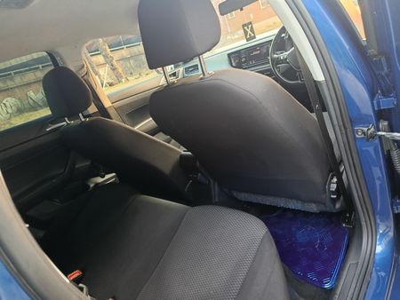 2020-Volkswagen-Polo-10-TSI-Trendline_25