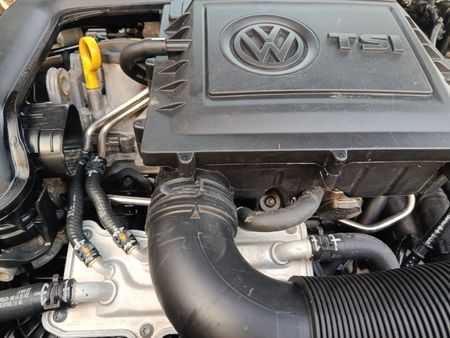 2020-Volkswagen-Polo-10-TSI-Trendline_31