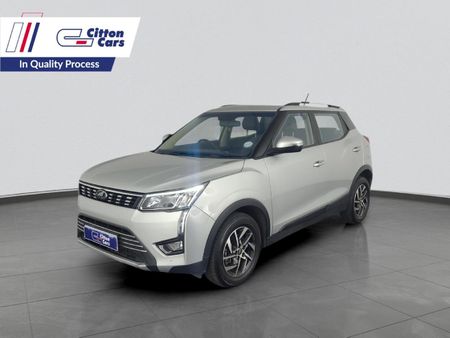 2023-Mahindra-XUV-300-12T-W8_0