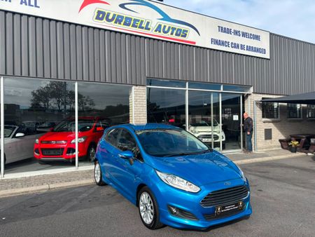 2015-Ford-Fiesta-10-EcoBoost-Titanium-5-dr_0