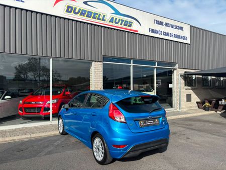 2015-Ford-Fiesta-10-EcoBoost-Titanium-5-dr_4