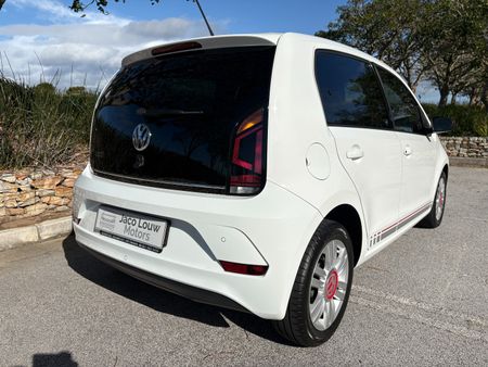 2018-Volkswagen-Up-Beats-10-5-dr_11
