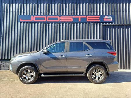 2019-Toyota-Fortuner-24-GD-6-4x4-Auto_4