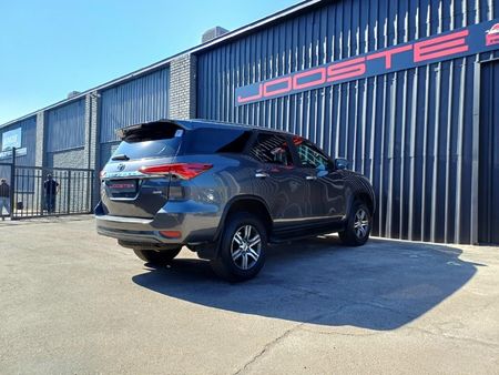 2019-Toyota-Fortuner-24-GD-6-4x4-Auto_7