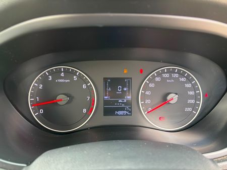 2018-Hyundai-i20-12-Motion_15