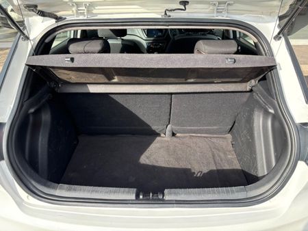 2018-Hyundai-i20-12-Motion_18