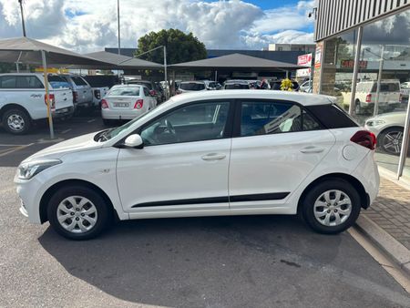 2018-Hyundai-i20-12-Motion_3
