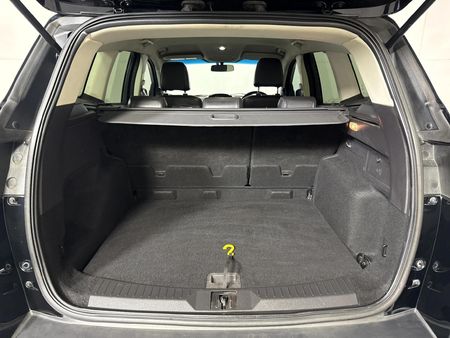 2014-Ford-Kuga-16-EcoBoost-Ambiente_10