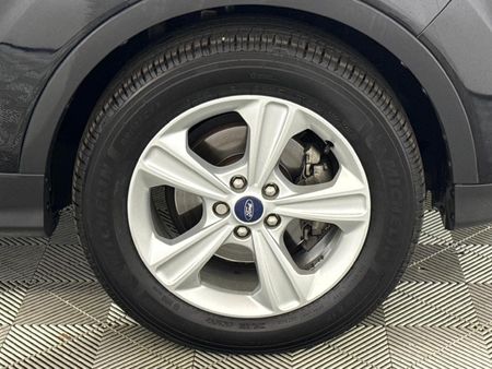 2014-Ford-Kuga-16-EcoBoost-Ambiente_4
