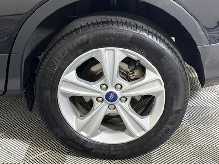 2014-Ford-Kuga-16-EcoBoost-Ambiente_6