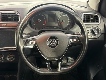 2022-Volkswagen-Polo-GP-16-Comfortline_10