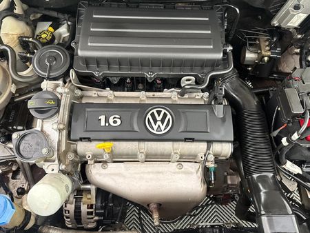 2022-Volkswagen-Polo-GP-16-Comfortline_11