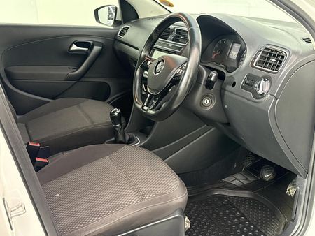 2022-Volkswagen-Polo-GP-16-Comfortline_8