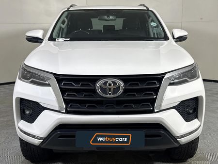 2022-Toyota-Fortuner-28-GD-6-Raised-Body-Auto_13