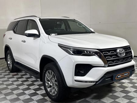 2022-Toyota-Fortuner-28-GD-6-Raised-Body-Auto_14