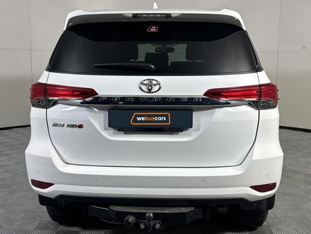 2022-Toyota-Fortuner-28-GD-6-Raised-Body-Auto_16