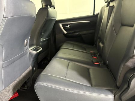 2022-Toyota-Fortuner-28-GD-6-Raised-Body-Auto_3