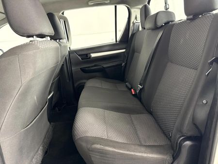 2021-Toyota-Hilux-24-GD-6-Raider-4x4-Double-Cab_3