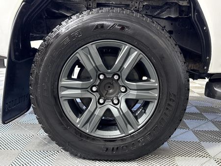 2021-Toyota-Hilux-24-GD-6-Raider-4x4-Double-Cab_6