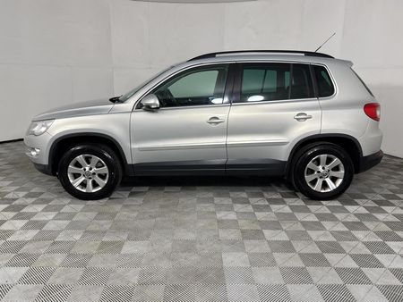 2008-Volkswagen-Tiguan-20-TDI-Track-Field-4Motion-Auto_14