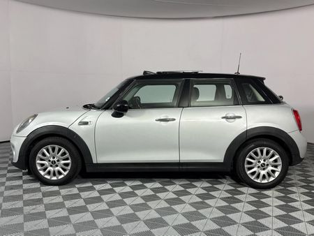 2015-MINI-Hatch-Cooper-Auto_20