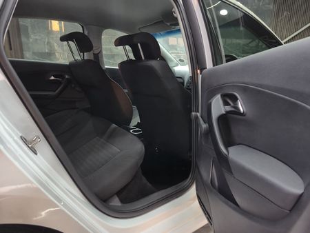 2024-Volkswagen-Polo-Vivo-14-Trendline-5-dr_21