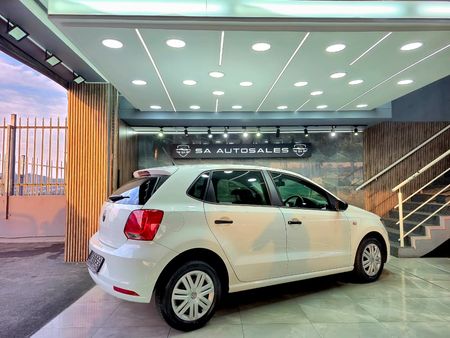 2024-Volkswagen-Polo-Vivo-14-Trendline-5-dr_3