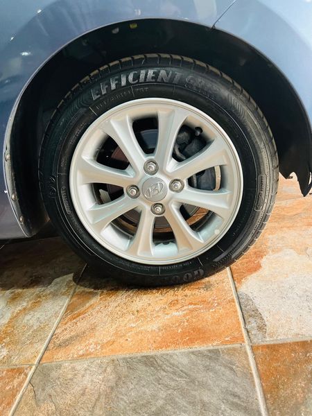 2016-Hyundai-Grand-i10-125-Motion_6
