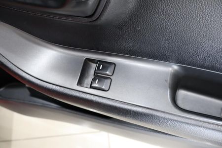 2015-Kia-Picanto-10-LX_14
