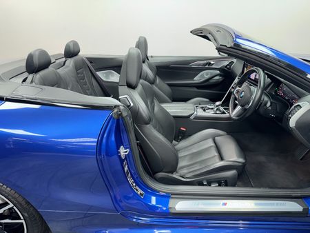 2024-BMW-8-Series-M850i-xDrive-Convertible_12