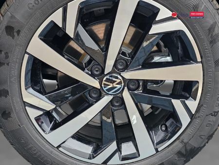2022-Volkswagen-Polo-10-TSI-Life-Auto-DSG_6