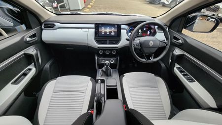 2026-Renault-Kiger-10-Techno_11