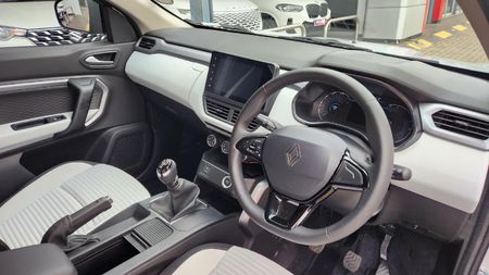 2026-Renault-Kiger-10-Techno_20