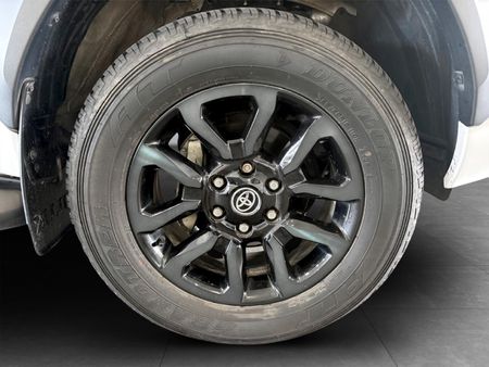 2023-Toyota-Hilux-28-GD-6-Raised-Body-Legend-Extended-Cab_16