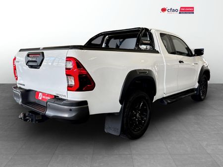 2023-Toyota-Hilux-28-GD-6-Raised-Body-Legend-Extended-Cab_1