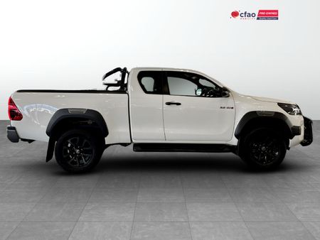 2023-Toyota-Hilux-28-GD-6-Raised-Body-Legend-Extended-Cab_2