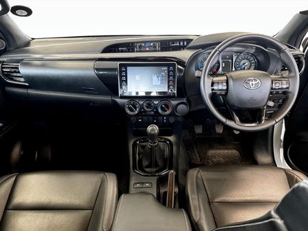 2023-Toyota-Hilux-28-GD-6-Raised-Body-Legend-Extended-Cab_5
