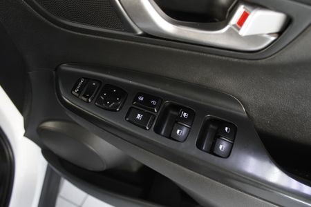 2022-Hyundai-Kona-EXECUTIVE_10