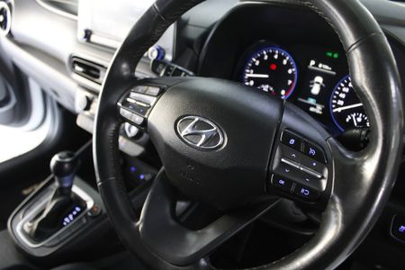 2022-Hyundai-Kona-EXECUTIVE_15