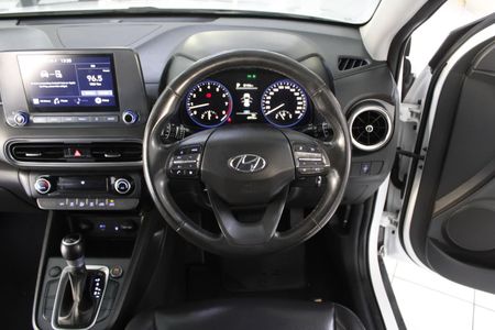 2022-Hyundai-Kona-EXECUTIVE_17