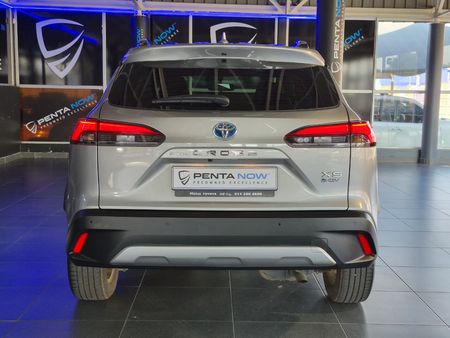 2025-Toyota-Corolla-Cross-18-XS-Hybrid_6
