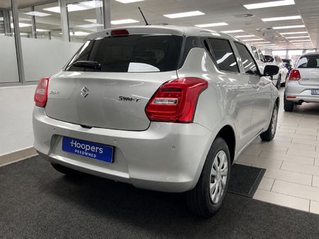 2023-Suzuki-Swift-12-GA_5