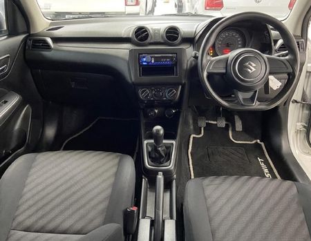 2023-Suzuki-Swift-12-GA_7