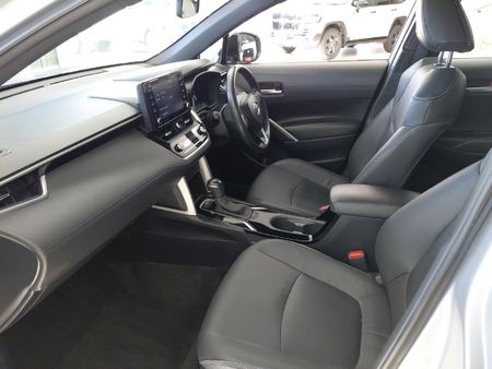 2024-Toyota-Corolla-Cross-18-XS_3