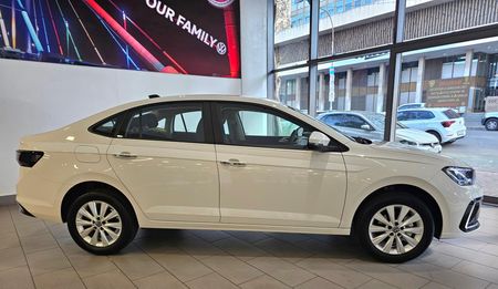 2026-Volkswagen-Polo-Sedan-10TSI-Life_13